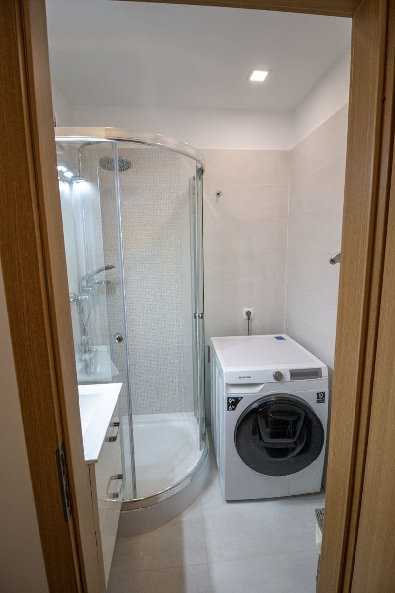 Pronájem bytu 2+1 37 m², Drobného, Dúbravka, Bratislavský kraj Pronájem bytu 2+1 37 m², Drobného, Dúbravka, Bratislavský kraj