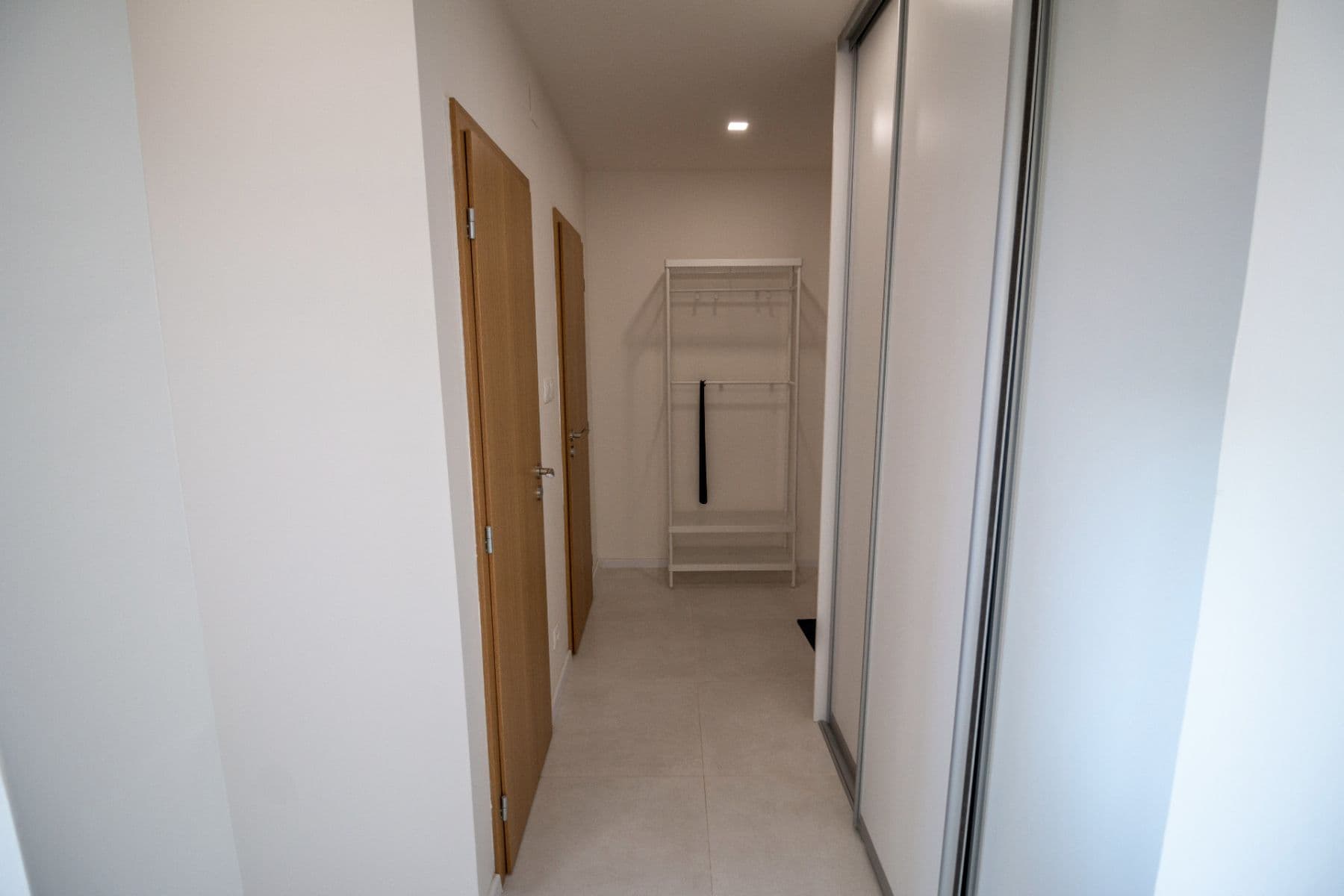 Pronájem bytu 2+1 37 m², Drobného, Dúbravka, Bratislavský kraj Pronájem bytu 2+1 37 m², Drobného, Dúbravka, Bratislavský kraj