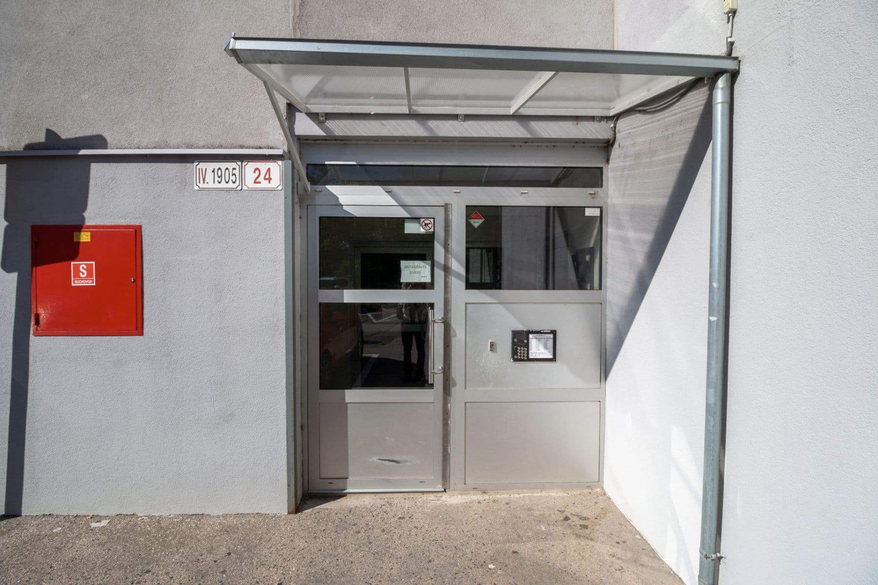 Pronájem bytu 2+1 37 m², Drobného, Dúbravka, Bratislavský kraj Pronájem bytu 2+1 37 m², Drobného, Dúbravka, Bratislavský kraj
