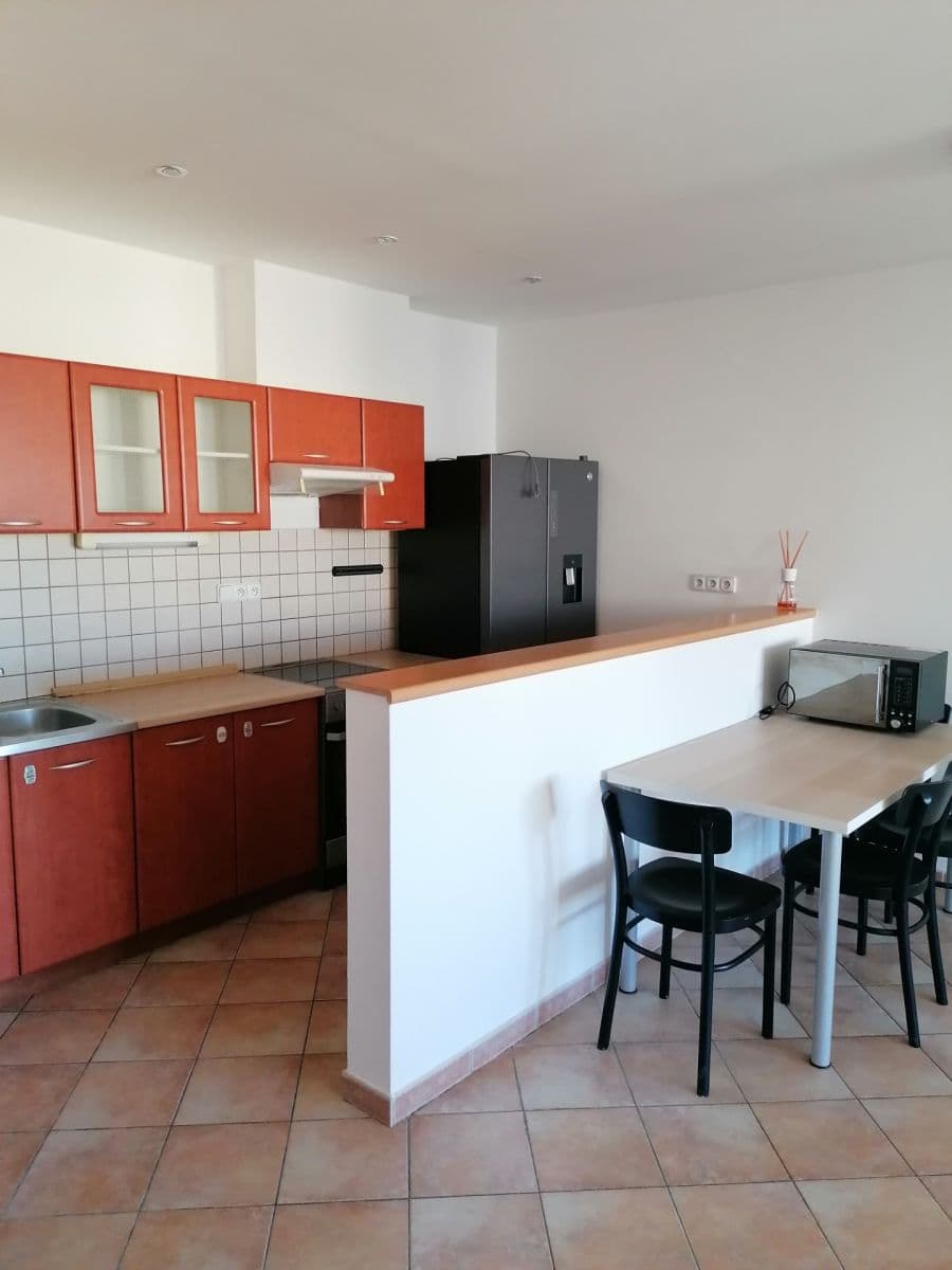 Pronájem bytu 2+kk 59 m², Jeseniova, Praha, Praha Pronájem bytu 2+kk 59 m², Jeseniova, Praha, Praha