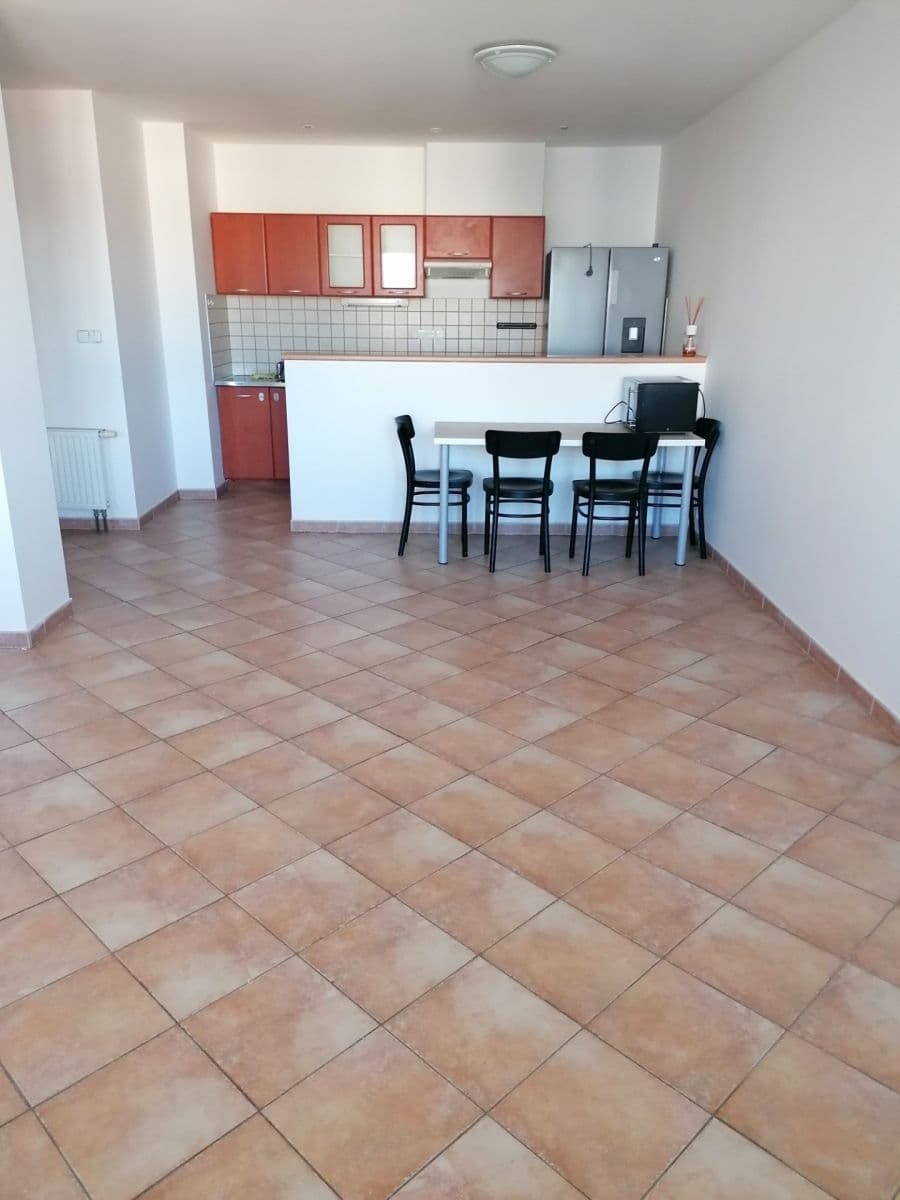Pronájem bytu 2+kk 59 m², Jeseniova, Praha, Praha Pronájem bytu 2+kk 59 m², Jeseniova, Praha, Praha