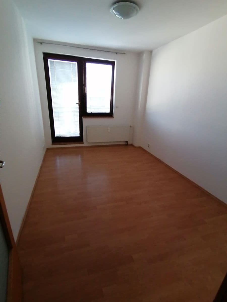 Pronájem bytu 2+kk 59 m², Jeseniova, Praha, Praha Pronájem bytu 2+kk 59 m², Jeseniova, Praha, Praha