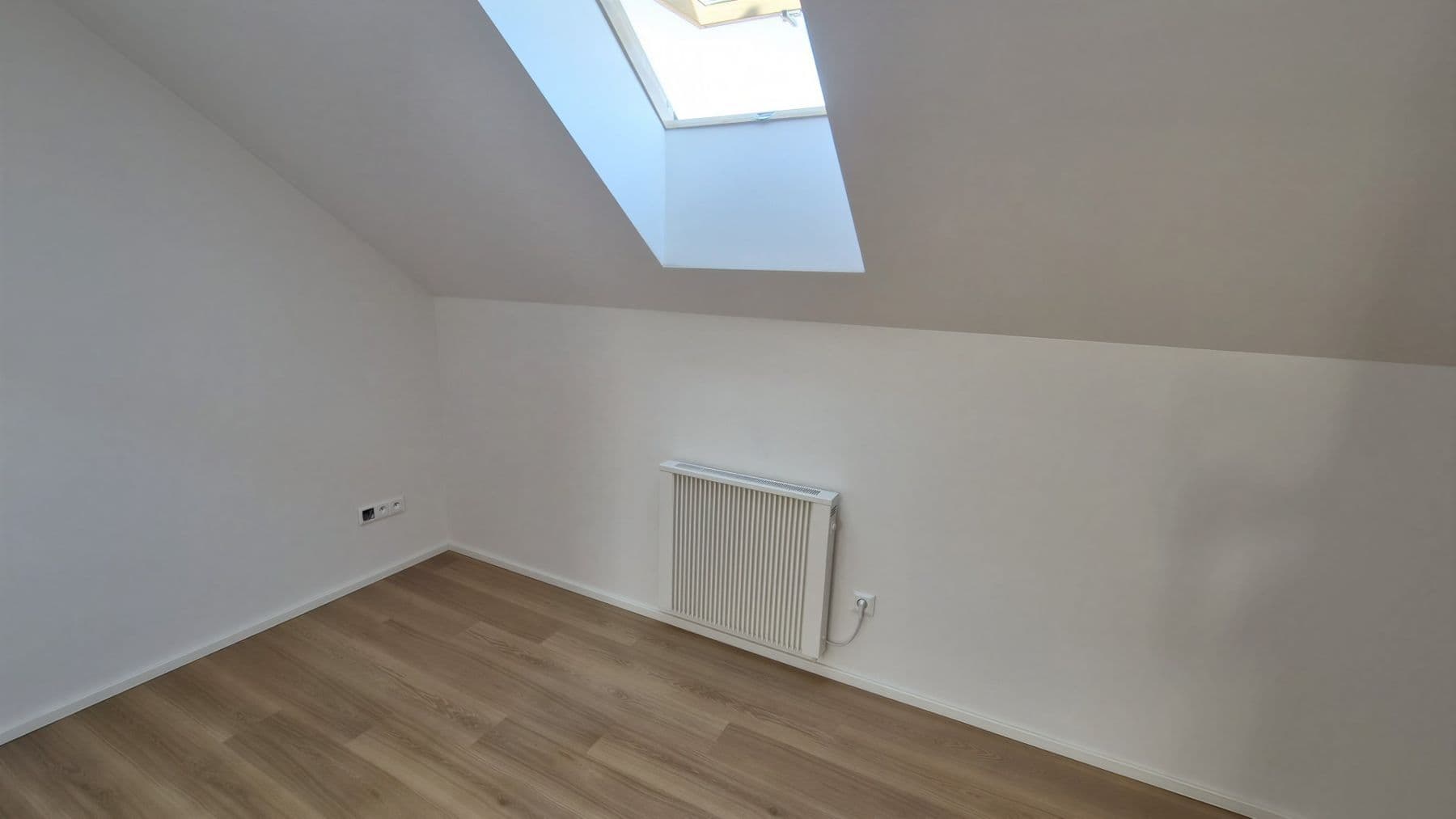 Pronájem bytu 2+kk 46 m², Elišky Přemyslovny, Praha, Praha Pronájem bytu 2+kk 46 m², Elišky Přemyslovny, Praha, Praha