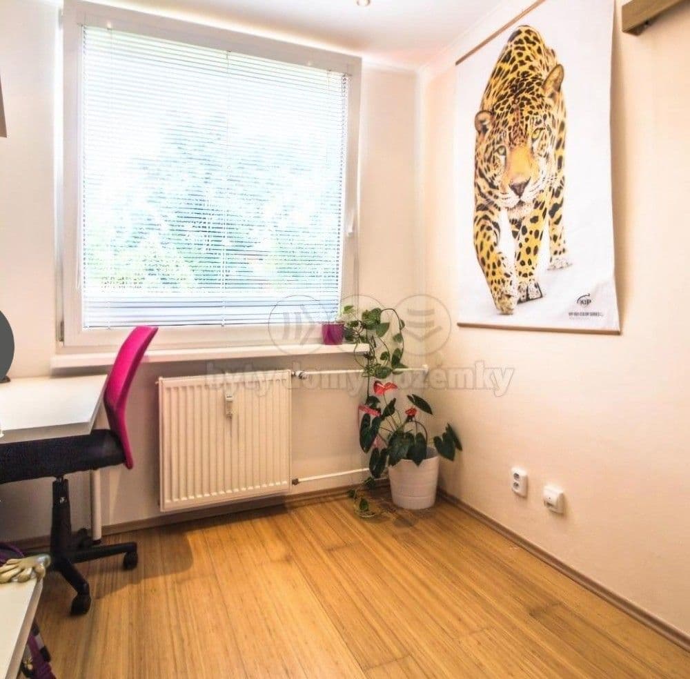 Pronájem bytu 4+kk 70 m², V Lázních, Jesenice, Středočeský kraj Pronájem bytu 4+kk 70 m², V Lázních, Jesenice, Středočeský kraj