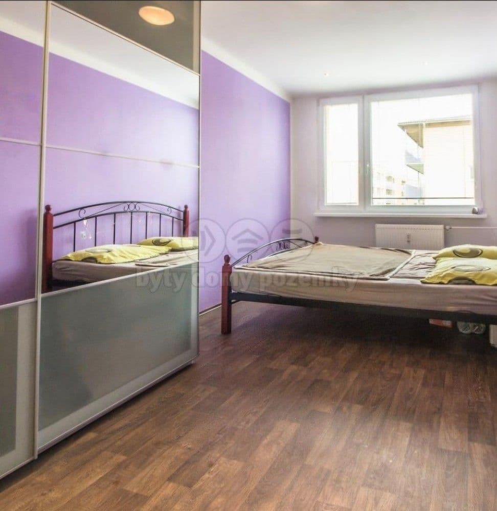Pronájem bytu 4+kk 70 m², V Lázních, Jesenice, Středočeský kraj Pronájem bytu 4+kk 70 m², V Lázních, Jesenice, Středočeský kraj