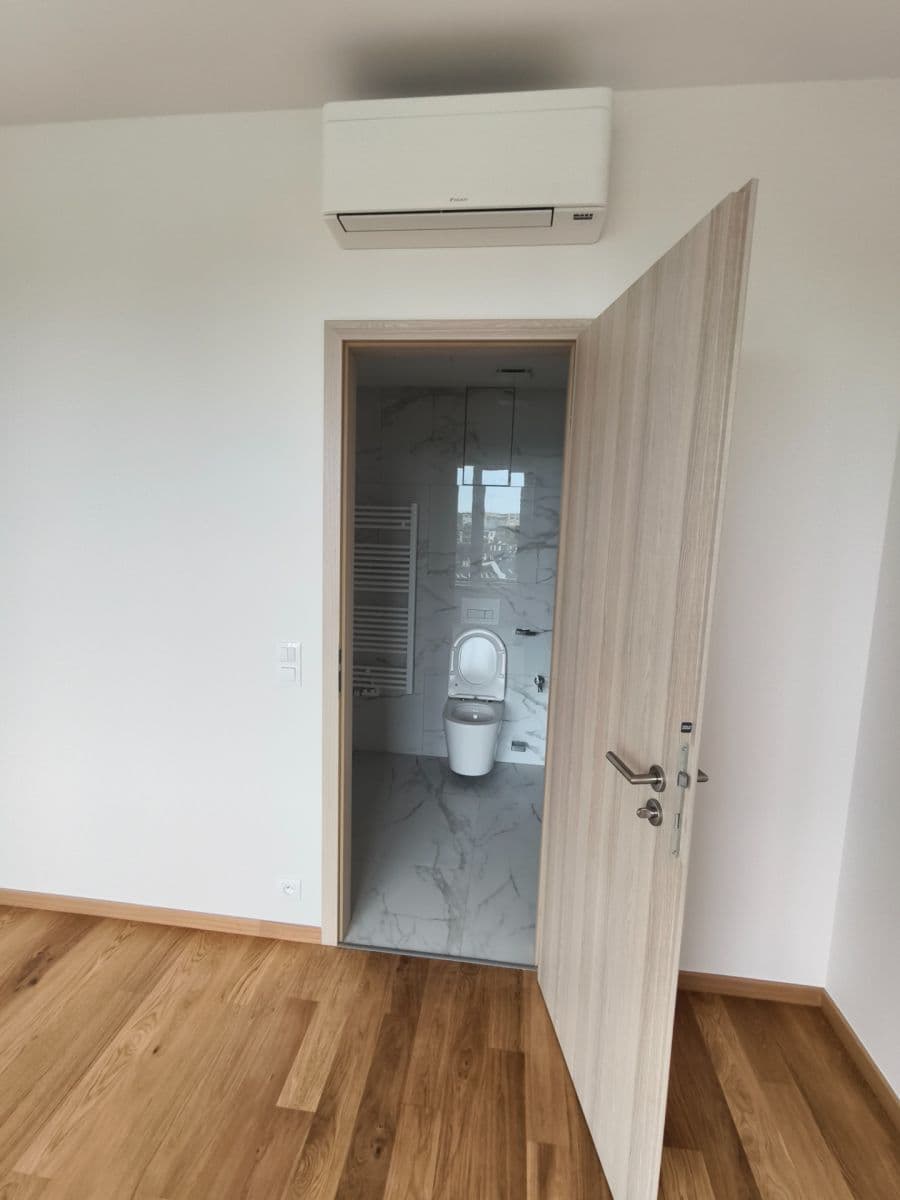 Prodej bytu 5+kk 119 m², Veselovského, Praha, Praha Prodej bytu 5+kk 119 m², Veselovského, Praha, Praha