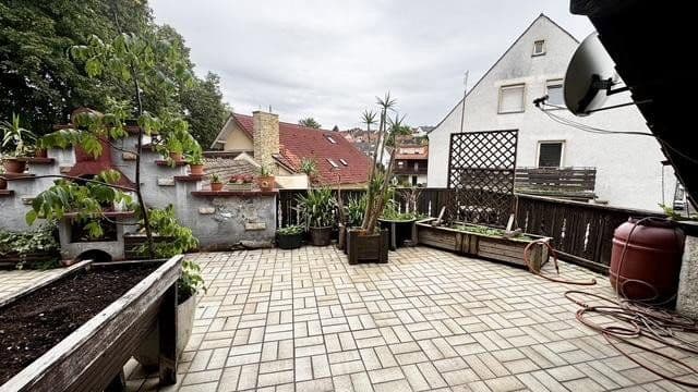 Prodej domu 216 m², pozemek 312 m², Heimstraße 29, Hirschaid, Bavorsko Prodej domu 216 m², pozemek 312 m², Heimstraße 29, Hirschaid, Bavorsko