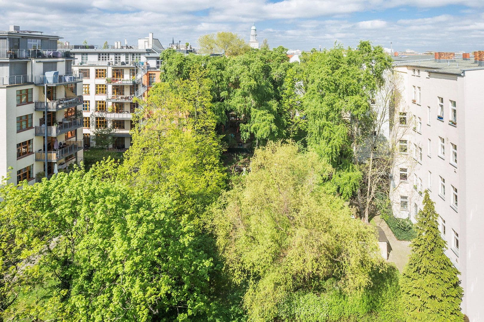 Prodej bytu 3+1 78 m², Berlin, Berlín Prodej bytu 3+1 78 m², Berlin, Berlín