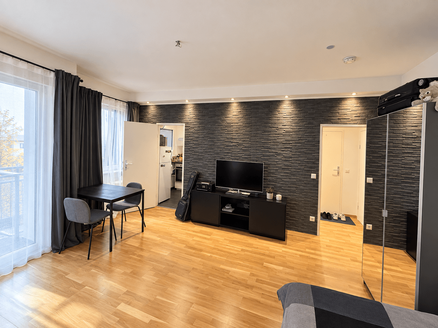Pronájem bytu 1+1 34 m², Friedrichsruher Straße. 35, Berlin, Berlín Pronájem bytu 1+1 34 m², Friedrichsruher Straße. 35, Berlin, Berlín