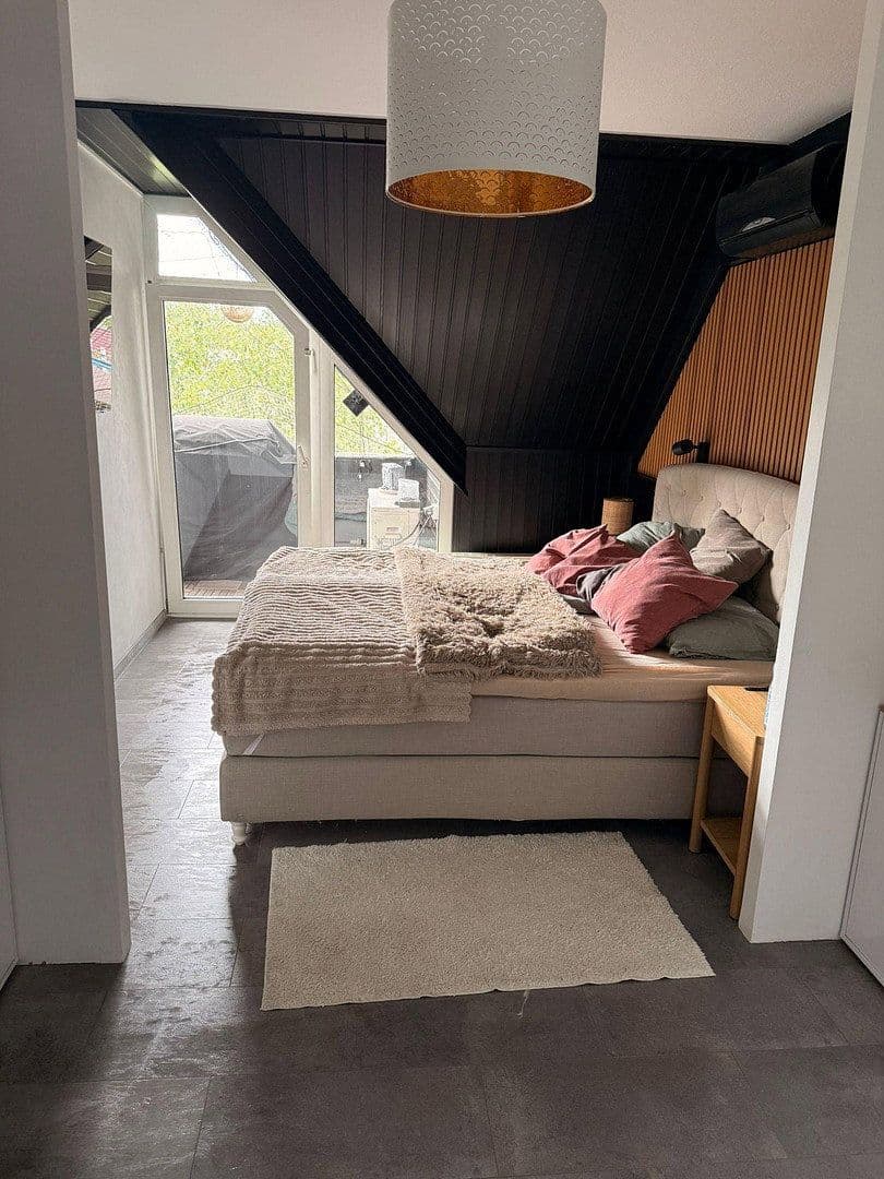 Pronájem bytu 3+1 108 m², Kamen, Severní Porýní-Vestfálsko Pronájem bytu 3+1 108 m², Kamen, Severní Porýní-Vestfálsko