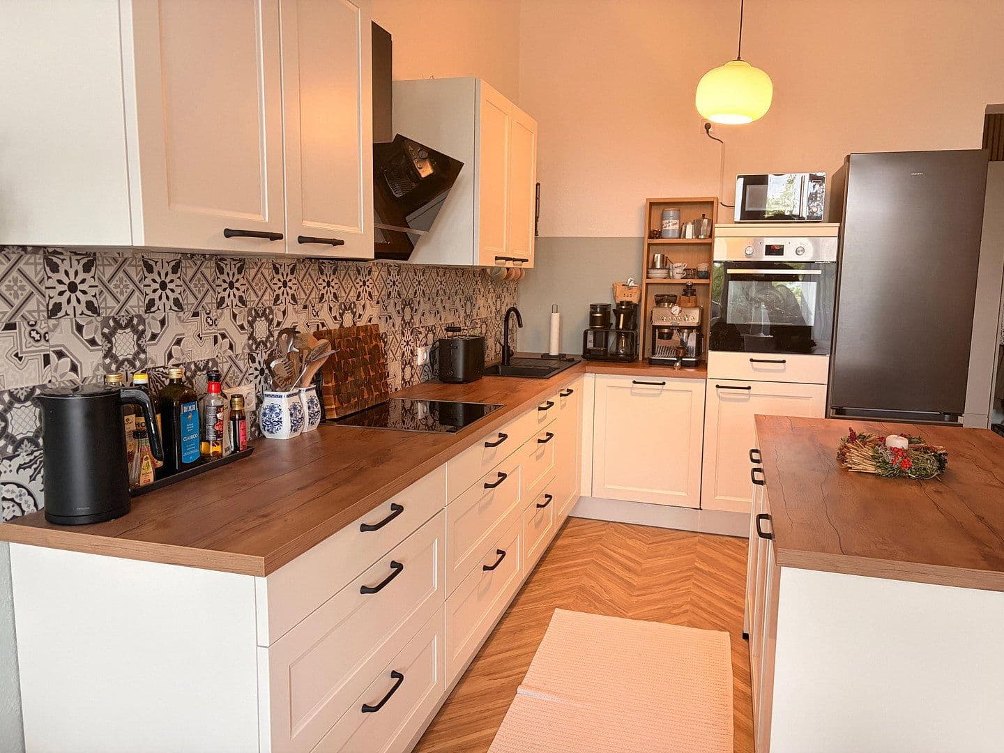 Pronájem bytu 4+1 120 m², Markgrafenstrasse 4, Magdeburg, Sasko-Anhaltsko Pronájem bytu 4+1 120 m², Markgrafenstrasse 4, Magdeburg, Sasko-Anhaltsko