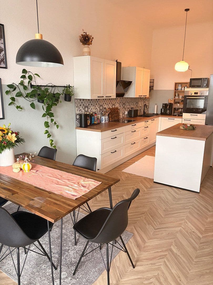 Pronájem bytu 4+1 120 m², Markgrafenstrasse 4, Magdeburg, Sasko-Anhaltsko Pronájem bytu 4+1 120 m², Markgrafenstrasse 4, Magdeburg, Sasko-Anhaltsko