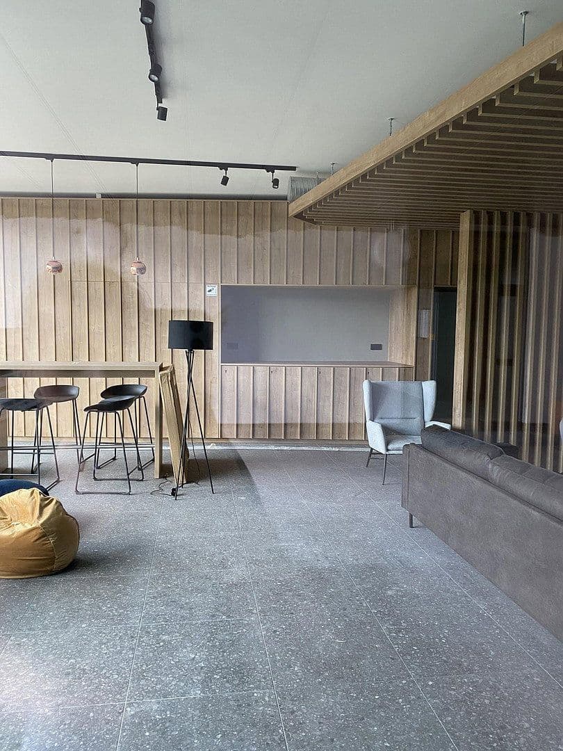 Pronájem bytu 1+1 27 m², Leopoldstr. 202, München, Bavorsko Pronájem bytu 1+1 27 m², Leopoldstr. 202, München, Bavorsko