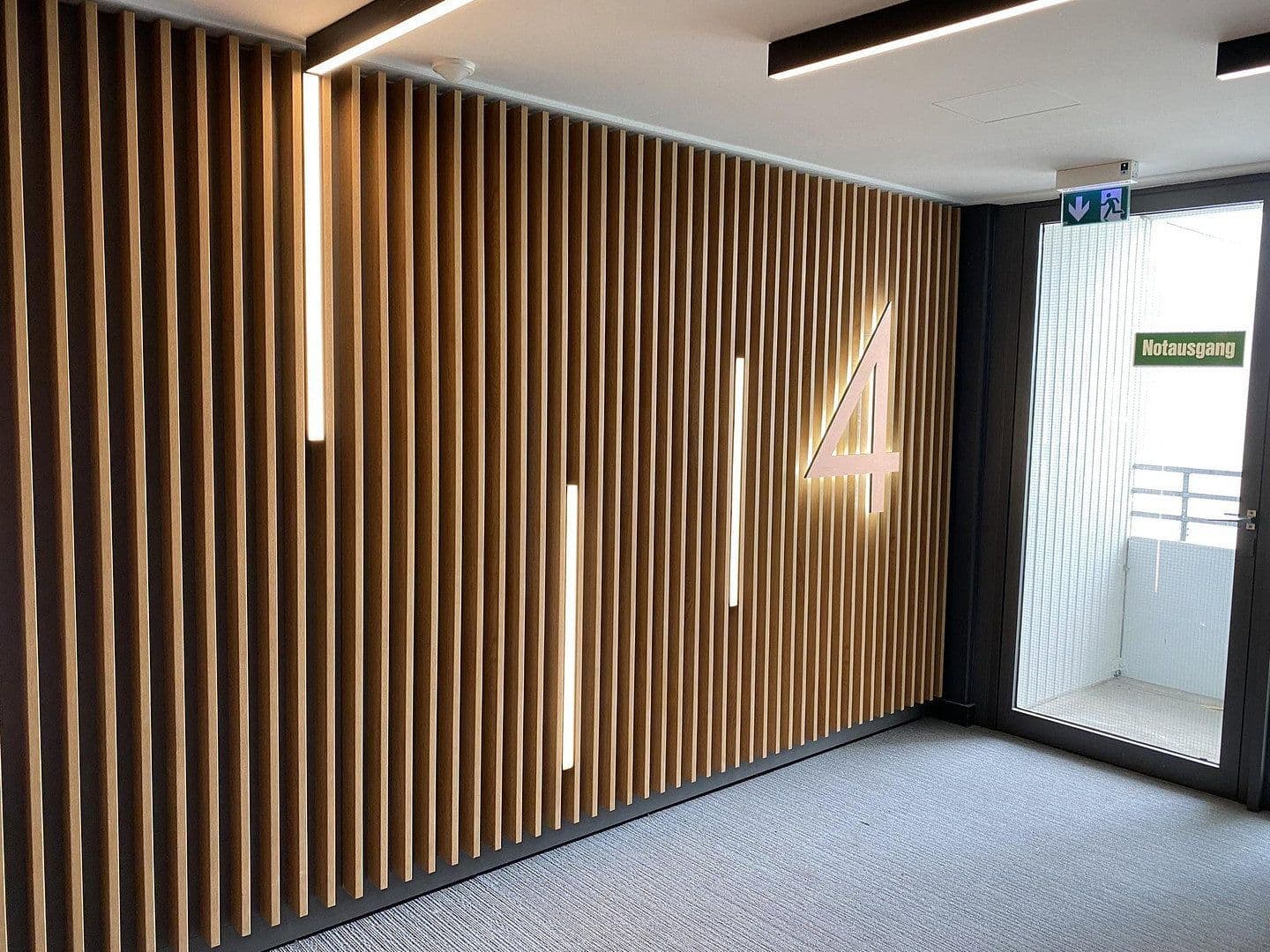 Pronájem bytu 1+1 27 m², Leopoldstr. 202, München, Bavorsko Pronájem bytu 1+1 27 m², Leopoldstr. 202, München, Bavorsko