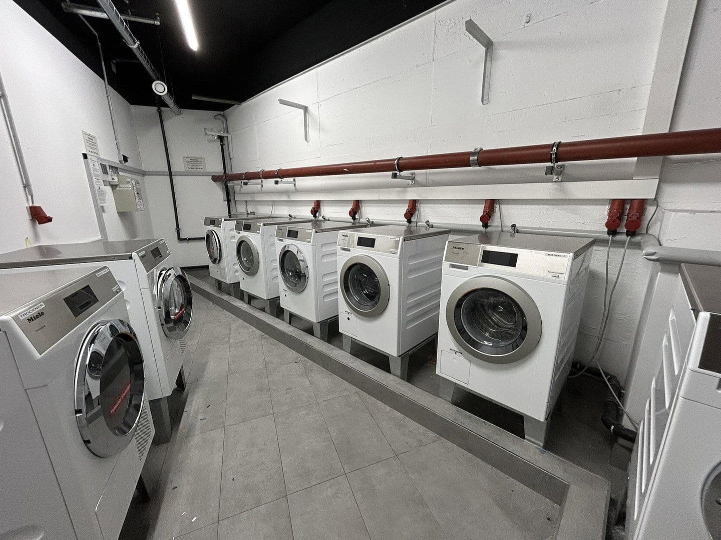 Pronájem bytu 1+1 27 m², Leopoldstr. 202, München, Bavorsko Pronájem bytu 1+1 27 m², Leopoldstr. 202, München, Bavorsko