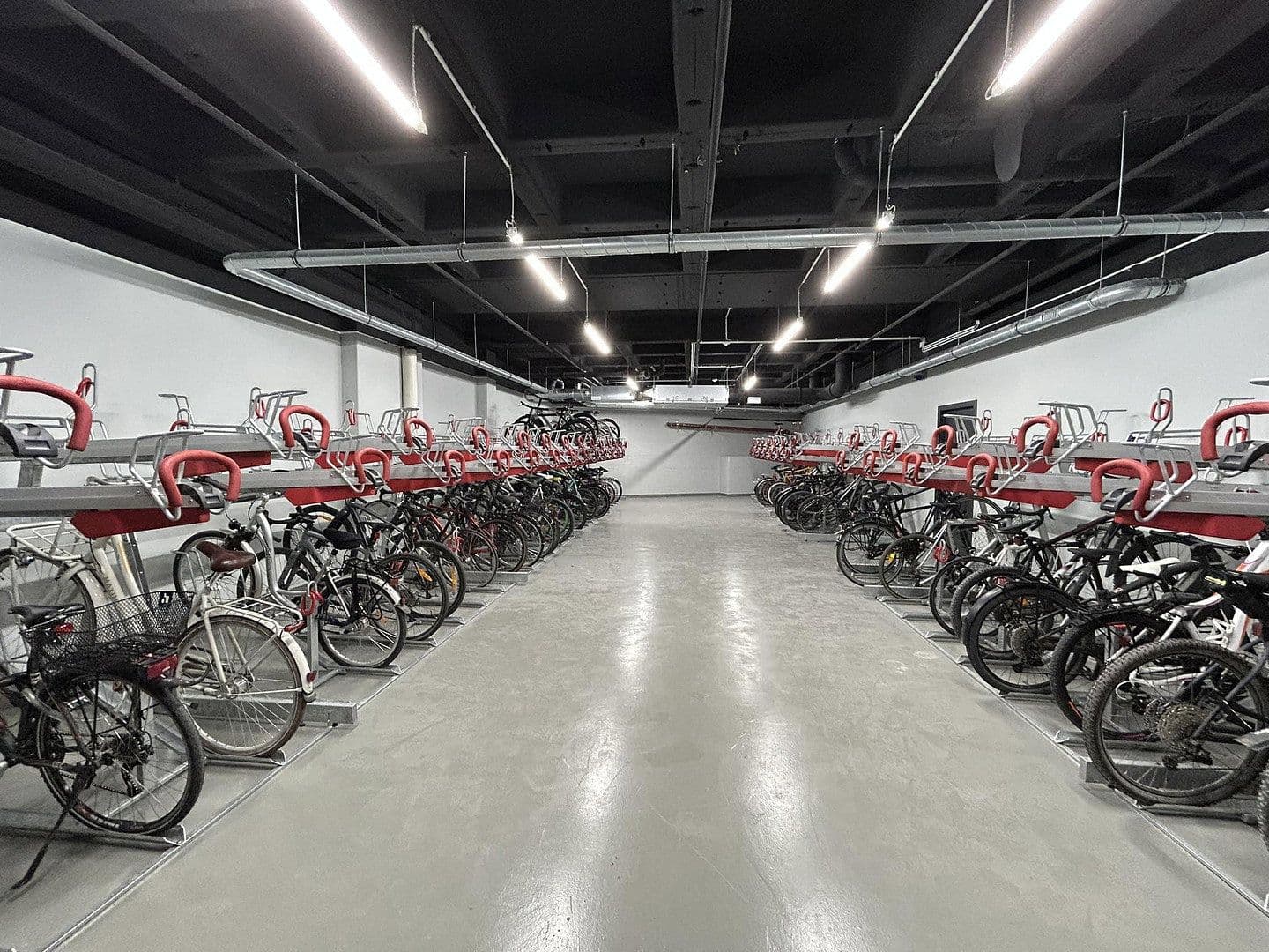 Pronájem bytu 1+1 27 m², Leopoldstr. 202, München, Bavorsko Pronájem bytu 1+1 27 m², Leopoldstr. 202, München, Bavorsko