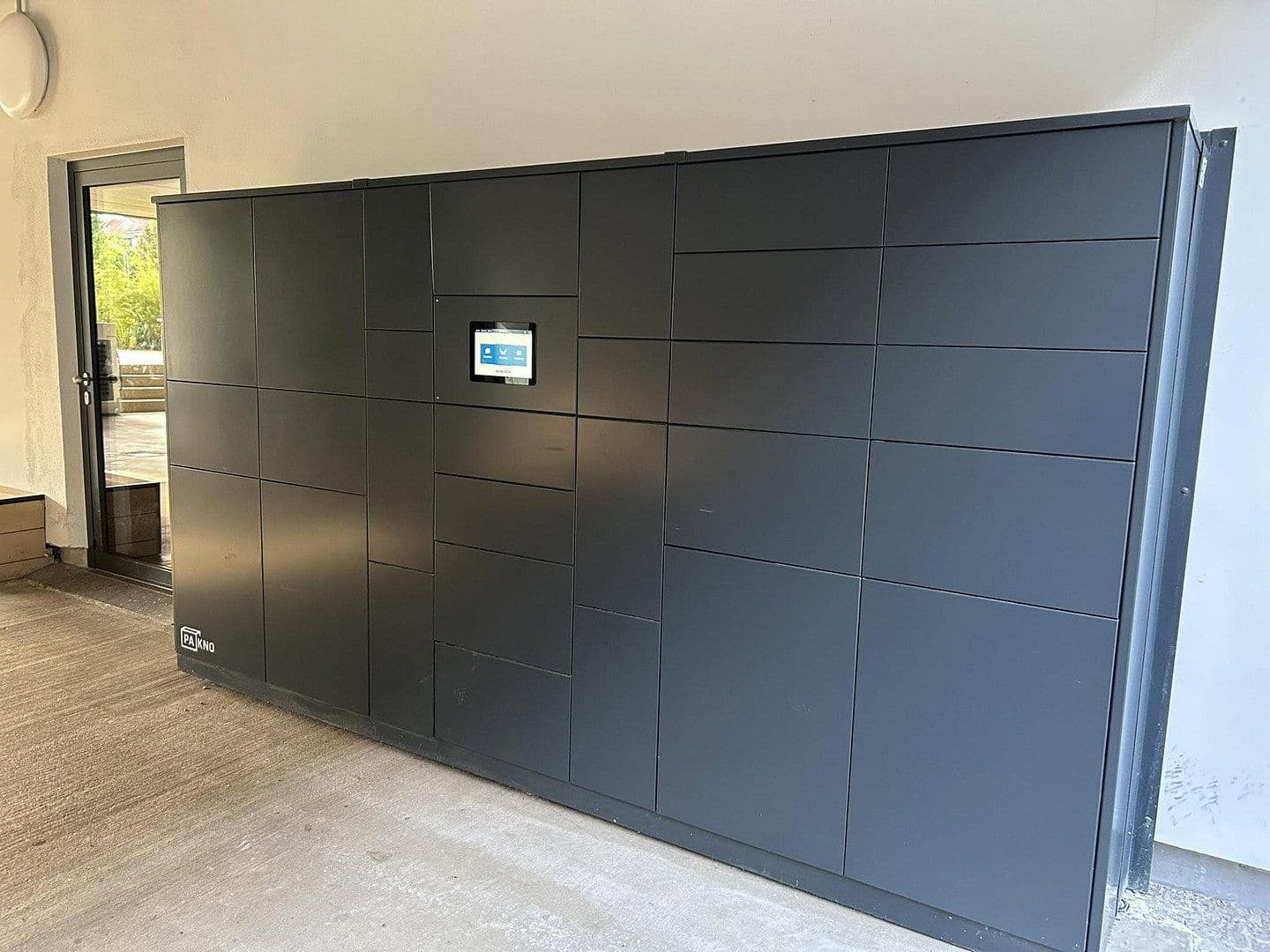 Pronájem bytu 1+1 27 m², Leopoldstr. 202, München, Bavorsko Pronájem bytu 1+1 27 m², Leopoldstr. 202, München, Bavorsko