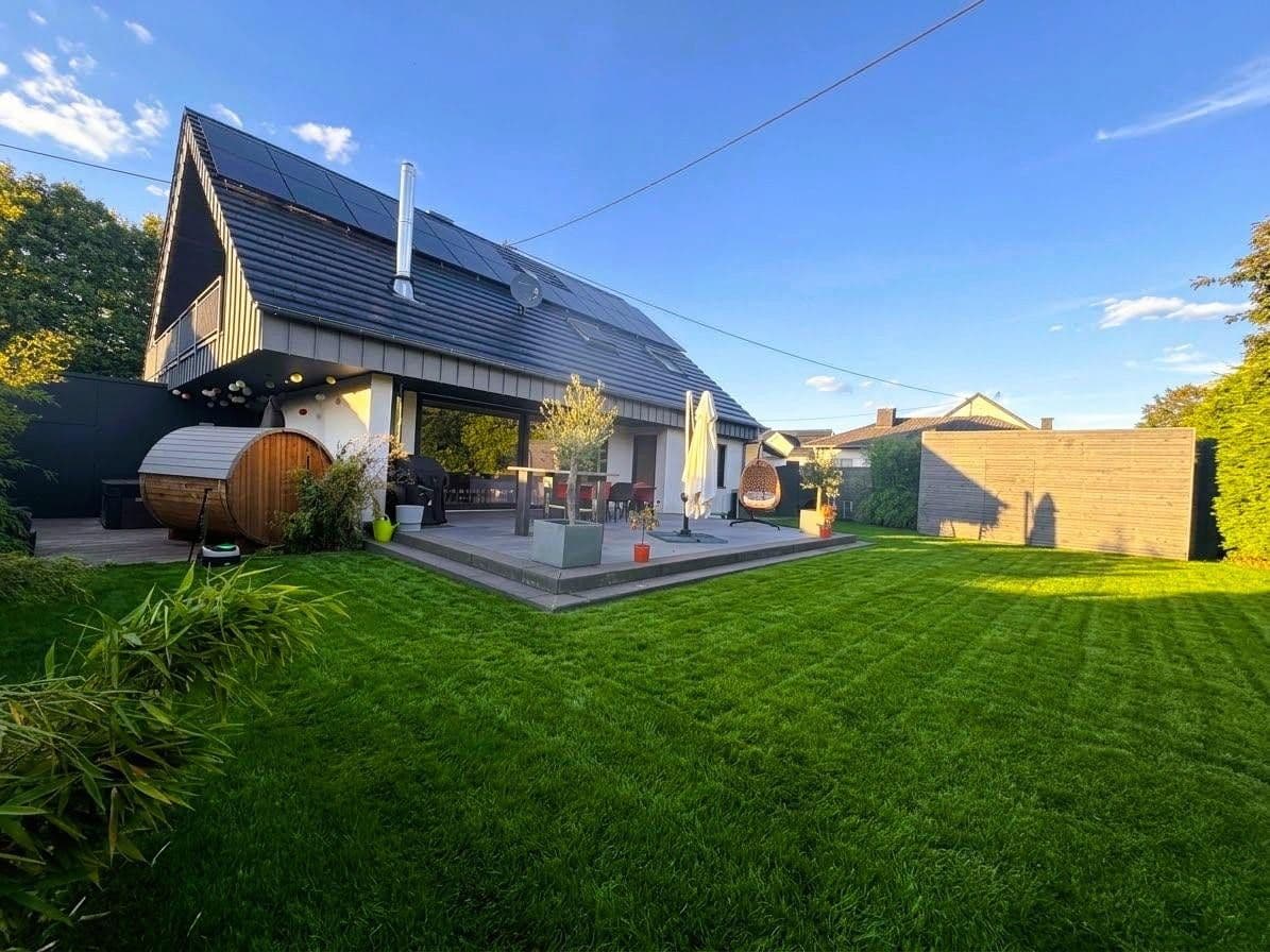 Prodej domu 220 m², pozemek 757 m², Osburg, Porýní-Falc Prodej domu 220 m², pozemek 757 m², Osburg, Porýní-Falc