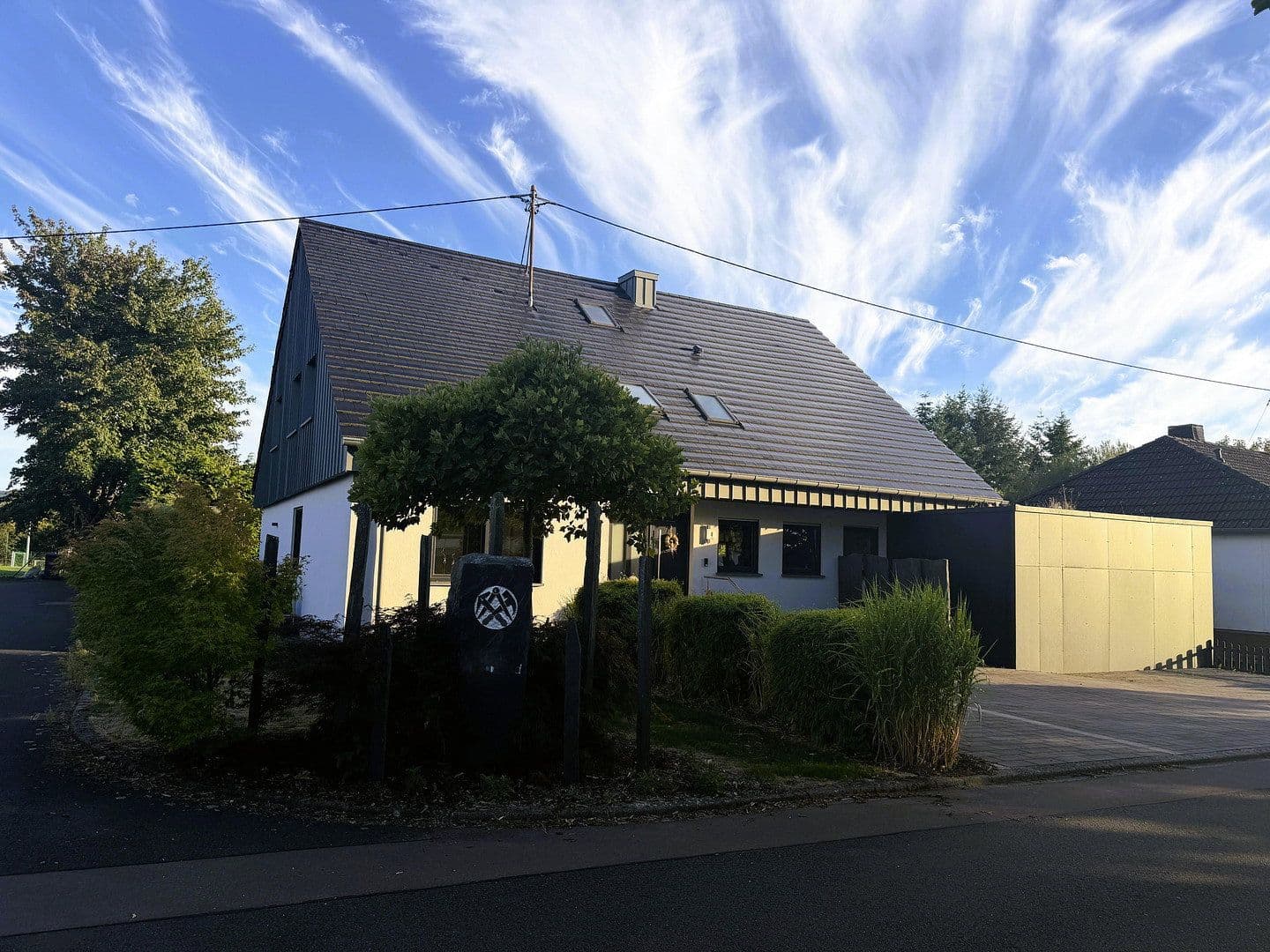Prodej domu 220 m², pozemek 757 m², Osburg, Porýní-Falc Prodej domu 220 m², pozemek 757 m², Osburg, Porýní-Falc
