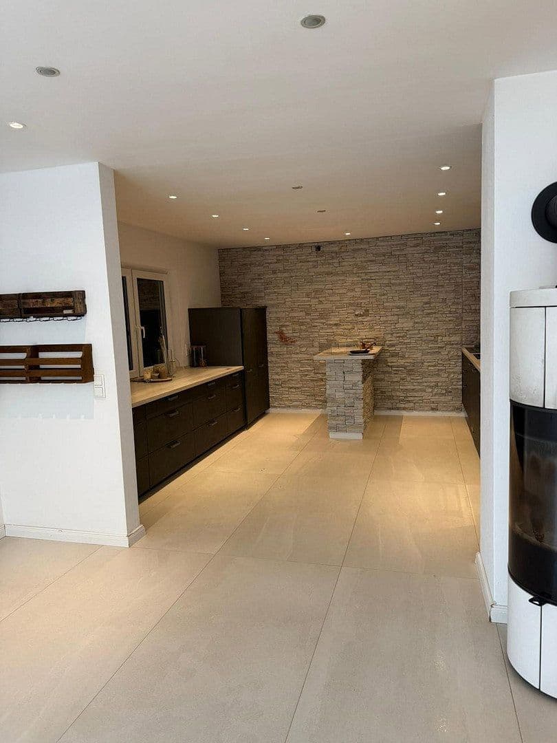 Pronájem bytu 3+1 90 m², Mittelweg, Pohlheim, Hessen Pronájem bytu 3+1 90 m², Mittelweg, Pohlheim, Hessen
