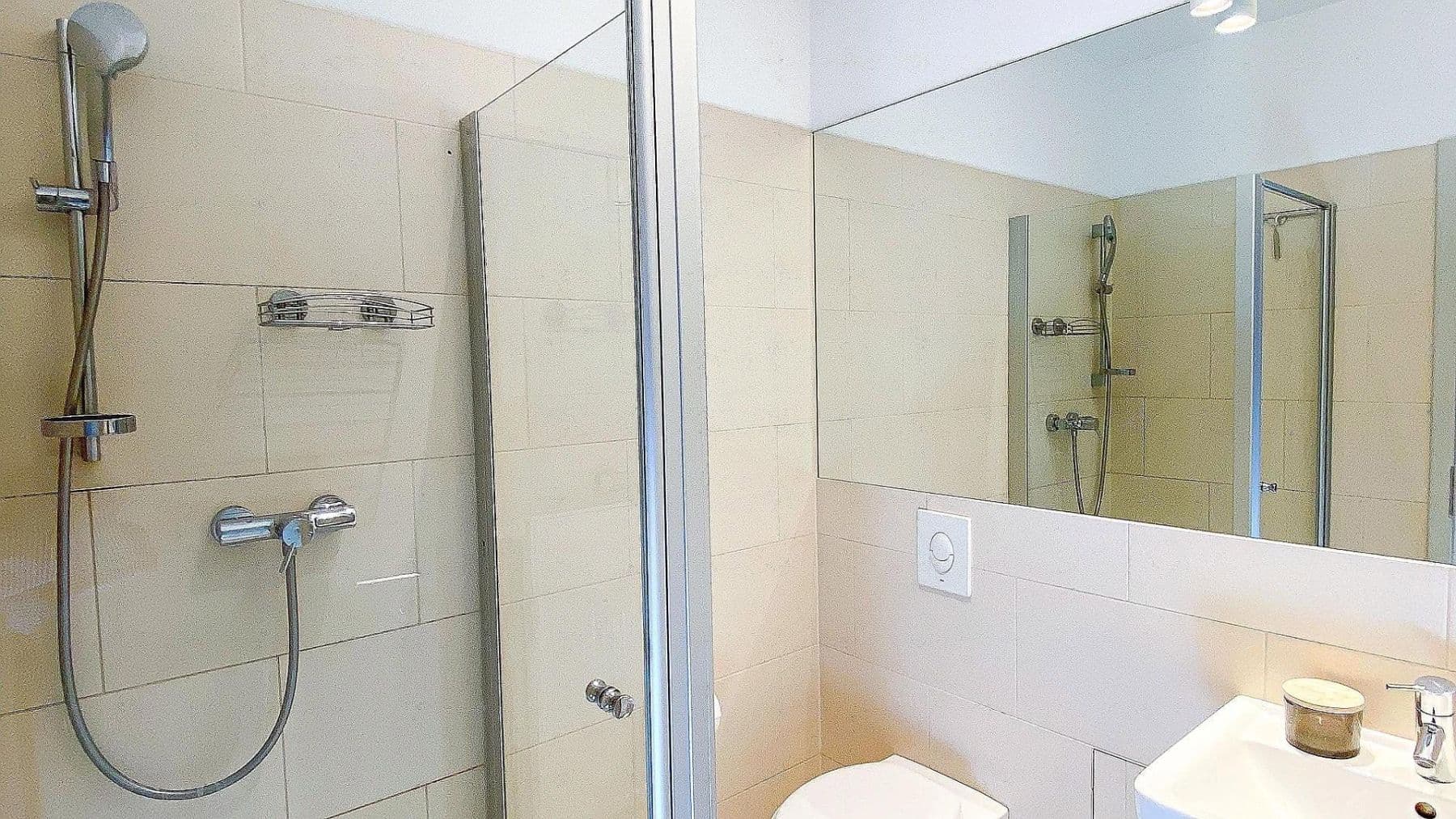 Pronájem bytu 2+1 54 m², Berlin, Berlín Pronájem bytu 2+1 54 m², Berlin, Berlín