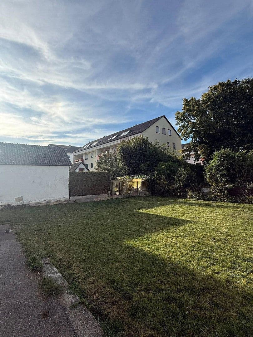 Prodej domu 120 m², pozemek 527 m², Dr. Rau Str. 27, Leipheim, Bavorsko Prodej domu 120 m², pozemek 527 m², Dr. Rau Str. 27, Leipheim, Bavorsko