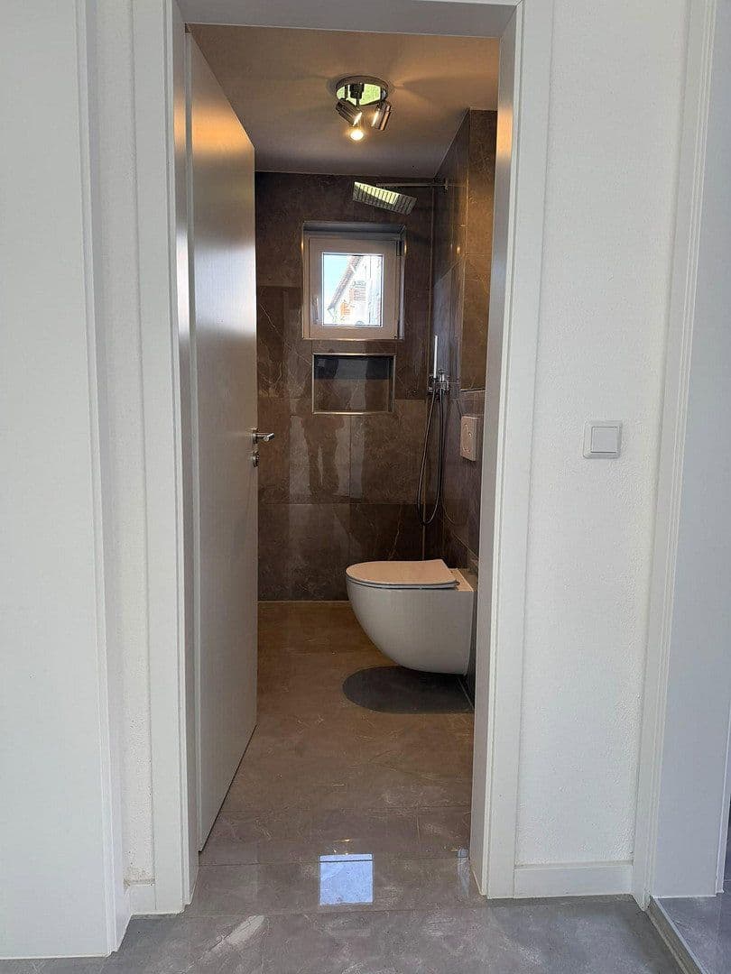 Prodej domu 120 m², pozemek 527 m², Dr. Rau Str. 27, Leipheim, Bavorsko Prodej domu 120 m², pozemek 527 m², Dr. Rau Str. 27, Leipheim, Bavorsko