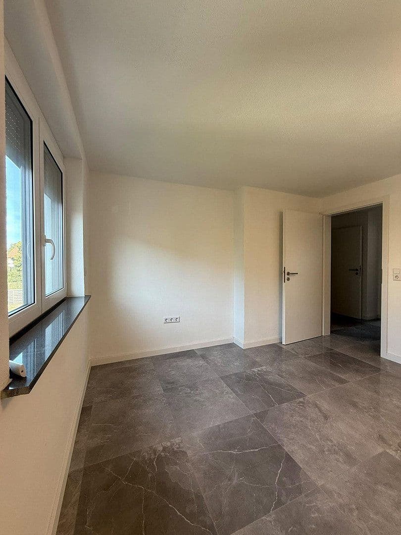 Prodej domu 120 m², pozemek 527 m², Dr. Rau Str. 27, Leipheim, Bavorsko Prodej domu 120 m², pozemek 527 m², Dr. Rau Str. 27, Leipheim, Bavorsko