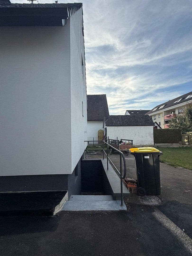 Prodej domu 120 m², pozemek 527 m², Dr. Rau Str. 27, Leipheim, Bavorsko Prodej domu 120 m², pozemek 527 m², Dr. Rau Str. 27, Leipheim, Bavorsko