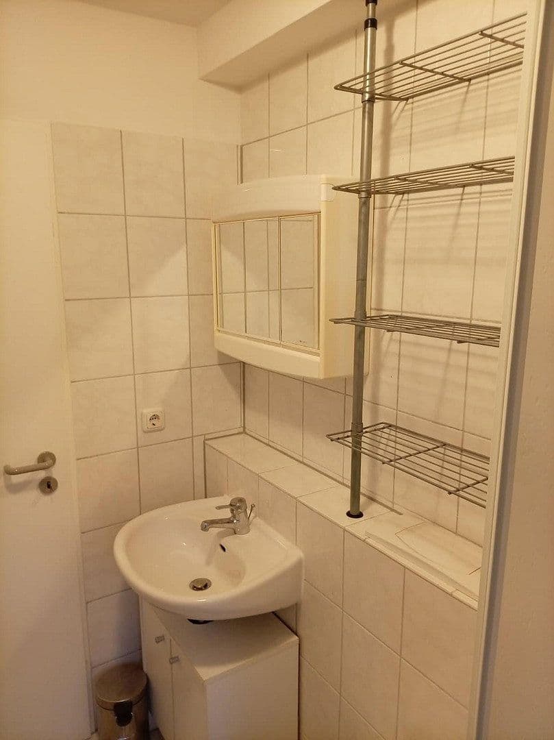 Pronájem bytu 1+1 37 m², Spechtweg 3, Vaterstetten, Bavorsko Pronájem bytu 1+1 37 m², Spechtweg 3, Vaterstetten, Bavorsko