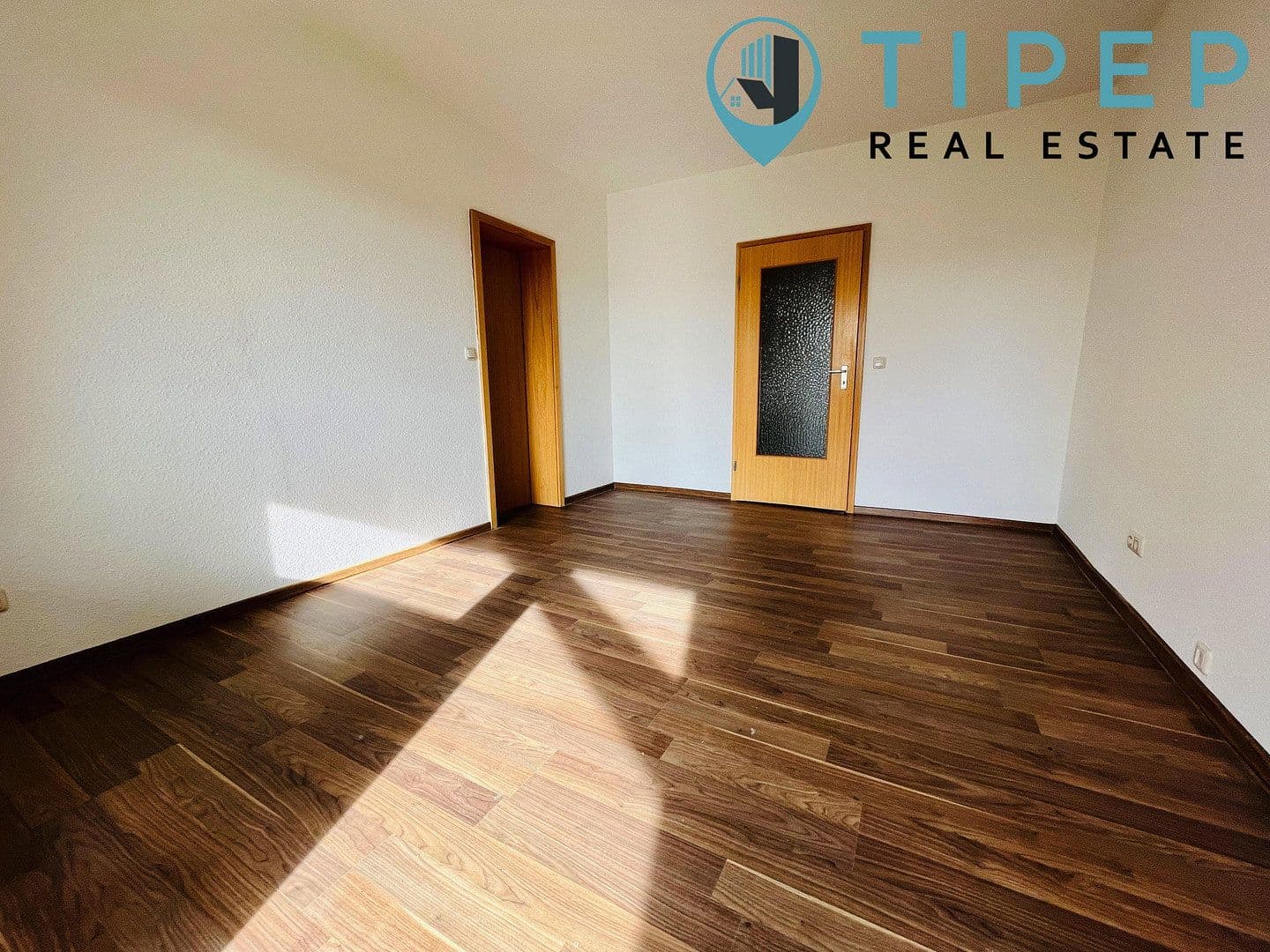 Pronájem bytu 4+1 84 m², Zum Stockbrunnen 3-5, Frohburg, Sasko Pronájem bytu 4+1 84 m², Zum Stockbrunnen 3-5, Frohburg, Sasko