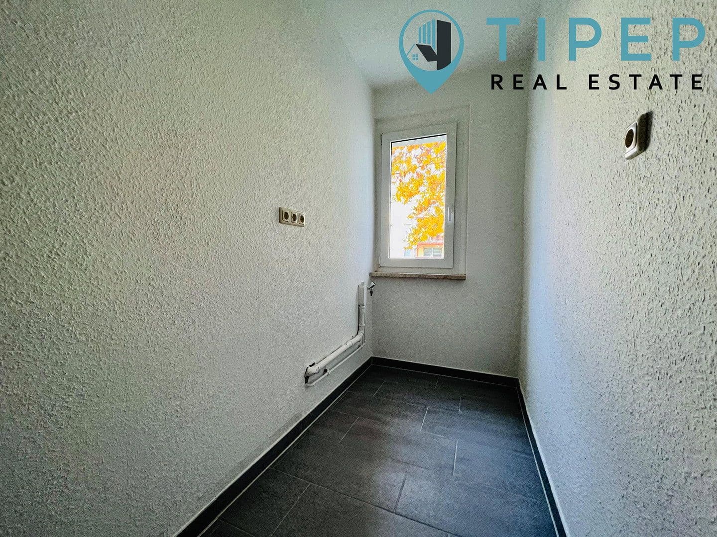 Pronájem bytu 4+1 84 m², Zum Stockbrunnen 3-5, Frohburg, Sasko Pronájem bytu 4+1 84 m², Zum Stockbrunnen 3-5, Frohburg, Sasko