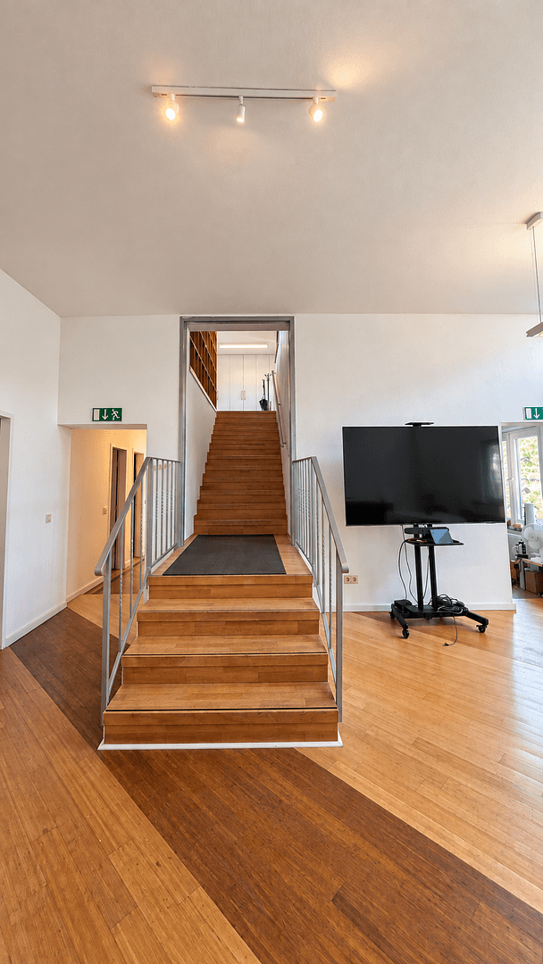 Pronájem kanceláře 395 m², Plockstrasse 12, Düsseldorf, Severní Porýní-Vestfálsko Pronájem kanceláře 395 m², Plockstrasse 12, Düsseldorf, Severní Porýní-Vestfálsko