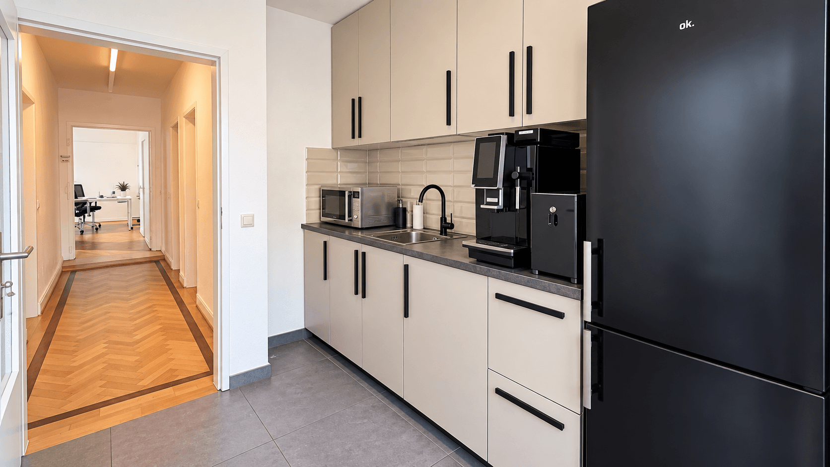 Pronájem kanceláře 395 m², Plockstrasse 12, Düsseldorf, Severní Porýní-Vestfálsko Pronájem kanceláře 395 m², Plockstrasse 12, Düsseldorf, Severní Porýní-Vestfálsko