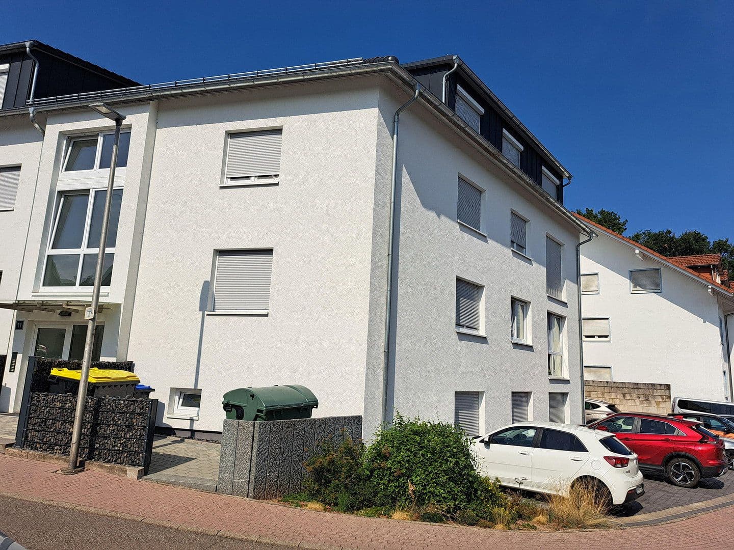 Pronájem bytu 3+1 92 m², Schwarzwaldstrasse 11, Straubenhardt, Bádensko-Württembersko Pronájem bytu 3+1 92 m², Schwarzwaldstrasse 11, Straubenhardt, Bádensko-Württembersko