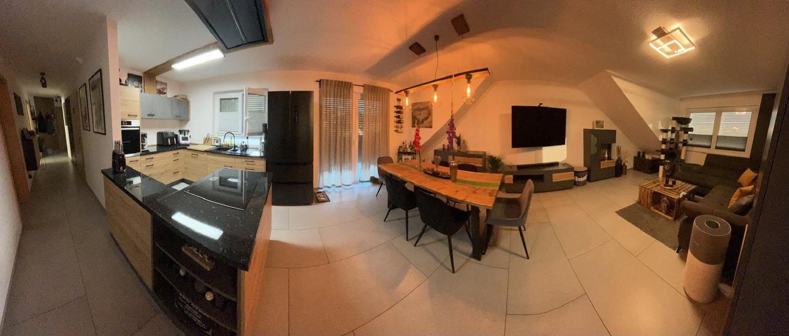 Pronájem bytu 3+1 92 m², Schwarzwaldstrasse 11, Straubenhardt, Bádensko-Württembersko Pronájem bytu 3+1 92 m², Schwarzwaldstrasse 11, Straubenhardt, Bádensko-Württembersko