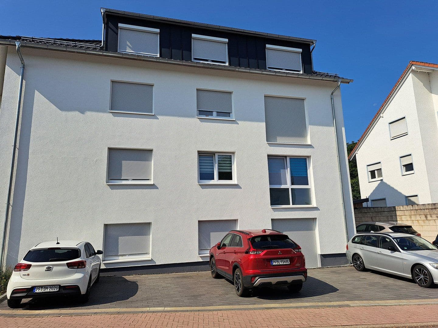 Pronájem bytu 3+1 92 m², Schwarzwaldstrasse 11, Straubenhardt, Bádensko-Württembersko Pronájem bytu 3+1 92 m², Schwarzwaldstrasse 11, Straubenhardt, Bádensko-Württembersko