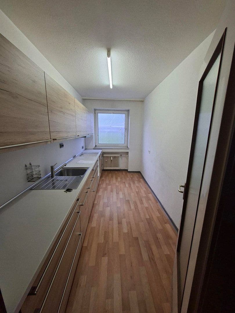 Pronájem bytu 3+1 76 m², Danzigerstr. 13, Wülfrath, Severní Porýní-Vestfálsko Pronájem bytu 3+1 76 m², Danzigerstr. 13, Wülfrath, Severní Porýní-Vestfálsko