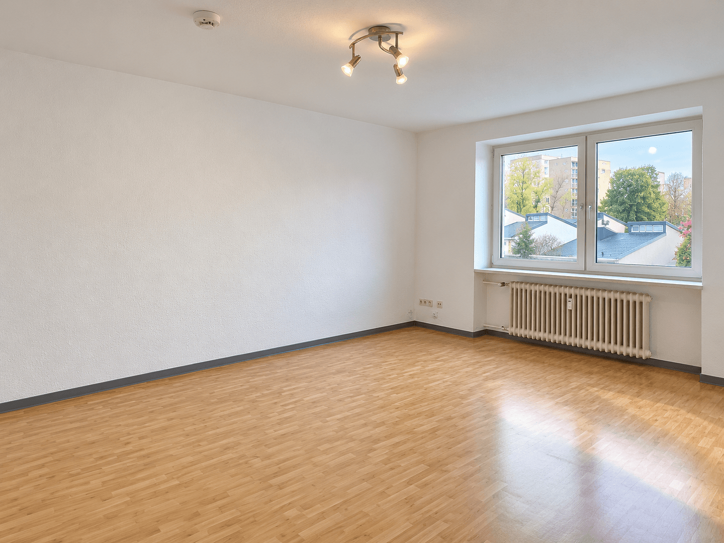 Pronájem bytu 3+1 76 m², Danzigerstr. 13, Wülfrath, Severní Porýní-Vestfálsko Pronájem bytu 3+1 76 m², Danzigerstr. 13, Wülfrath, Severní Porýní-Vestfálsko