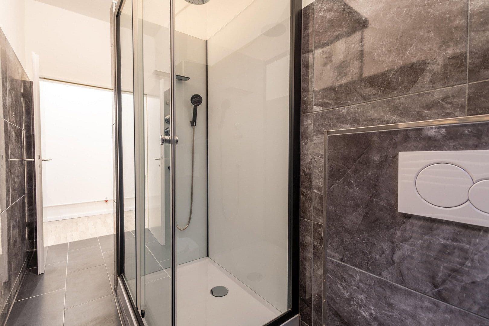 Pronájem bytu 4+1 148 m², Fürth, Bavorsko Pronájem bytu 4+1 148 m², Fürth, Bavorsko