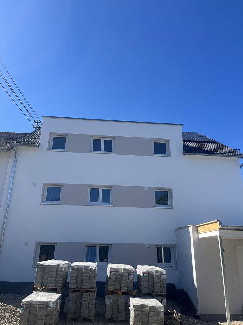 Pronájem bytu 4+kk 100 m², Spaichingen, Bádensko-Württembersko Pronájem bytu 4+kk 100 m², Spaichingen, Bádensko-Württembersko
