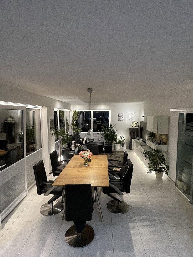 Prodej domu 145 m², pozemek 551 m², Schotten, Hessen Prodej domu 145 m², pozemek 551 m², Schotten, Hessen