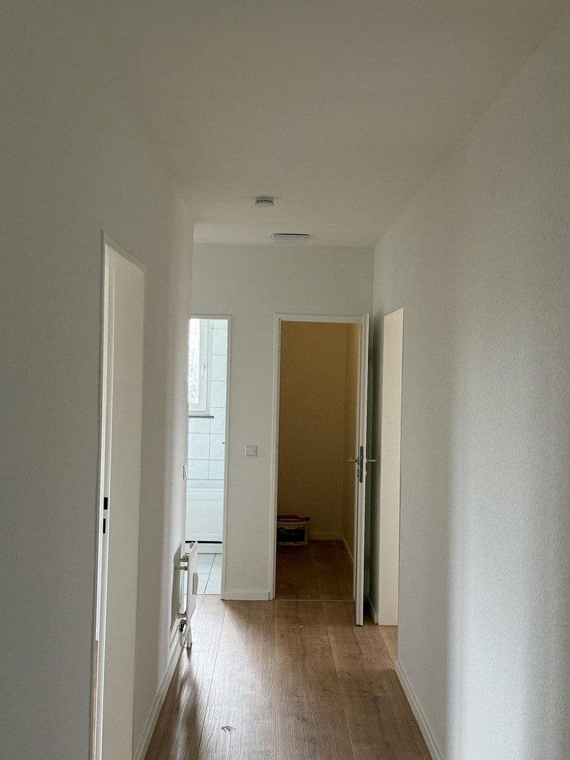 Pronájem bytu 3+1 75 m², An der Wallburg 97, Bergisch Gladbach, Severní Porýní-Vestfálsko Pronájem bytu 3+1 75 m², An der Wallburg 97, Bergisch Gladbach, Severní Porýní-Vestfálsko