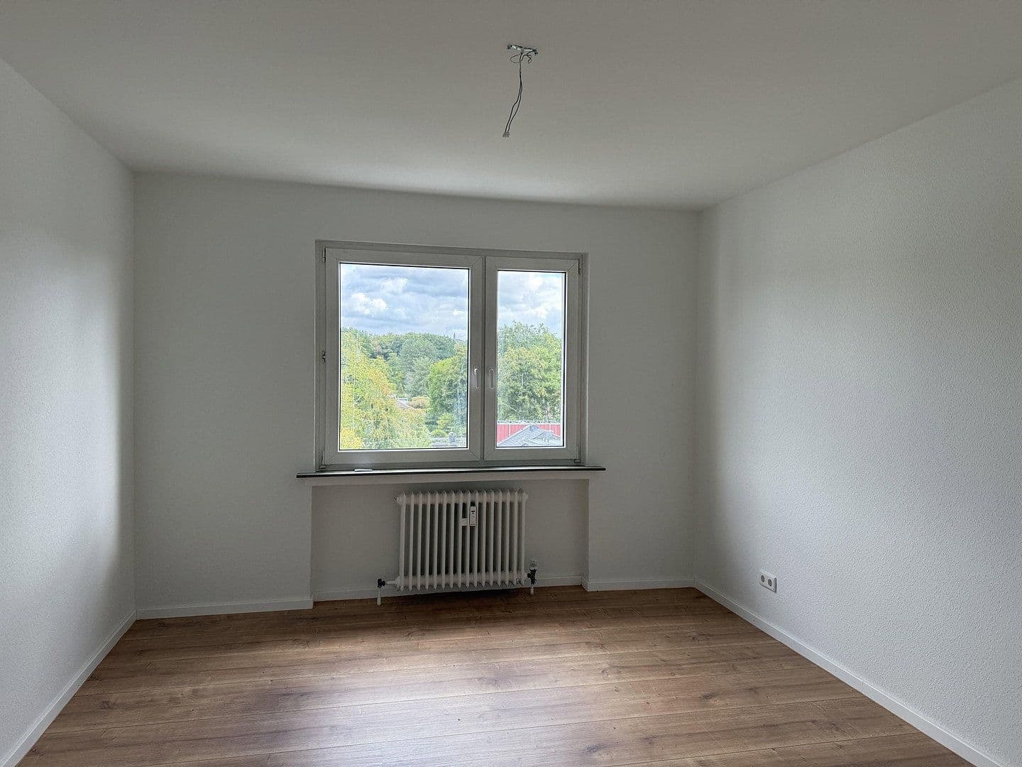 Pronájem bytu 3+1 75 m², An der Wallburg 97, Bergisch Gladbach, Severní Porýní-Vestfálsko Pronájem bytu 3+1 75 m², An der Wallburg 97, Bergisch Gladbach, Severní Porýní-Vestfálsko