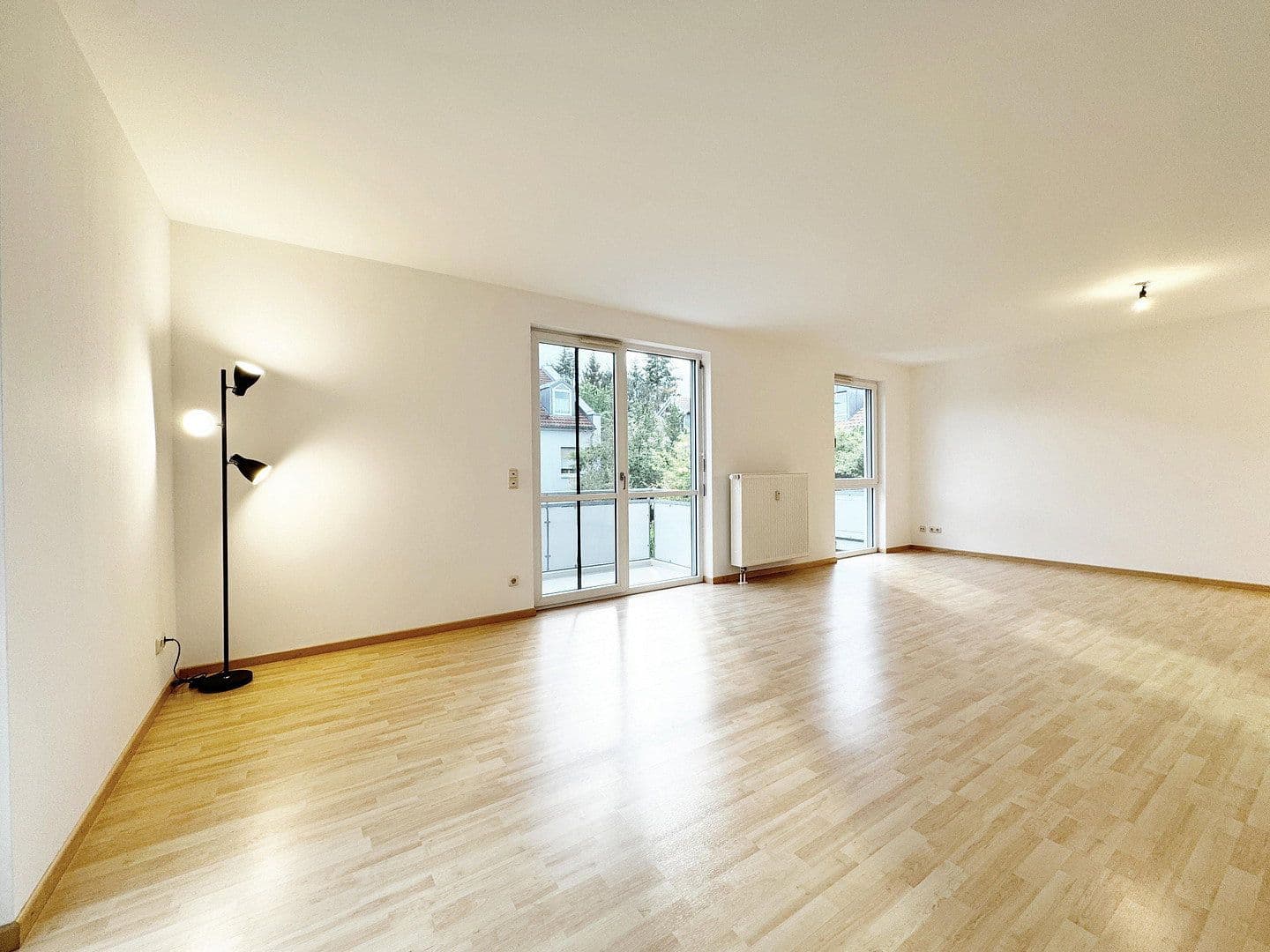 Pronájem bytu 3+1 88 m², Landsham bei Kirchheim, Bavorsko Pronájem bytu 3+1 88 m², Landsham bei Kirchheim, Bavorsko