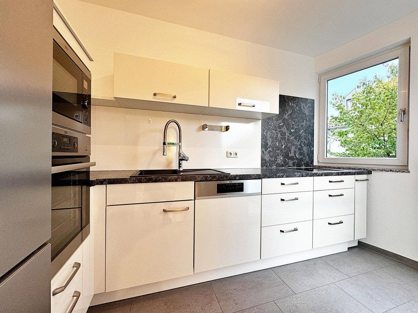 Pronájem bytu 3+1 88 m², Landsham bei Kirchheim, Bavorsko Pronájem bytu 3+1 88 m², Landsham bei Kirchheim, Bavorsko