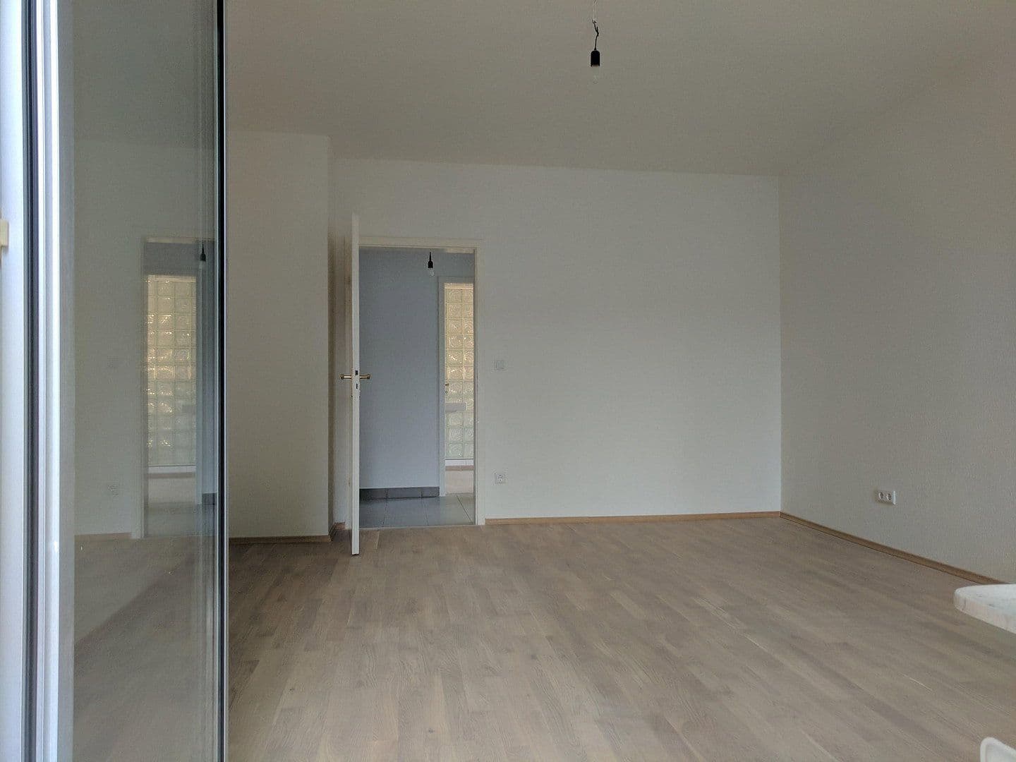 Pronájem bytu 4+1 127 m², Offenbach, Hessen Pronájem bytu 4+1 127 m², Offenbach, Hessen