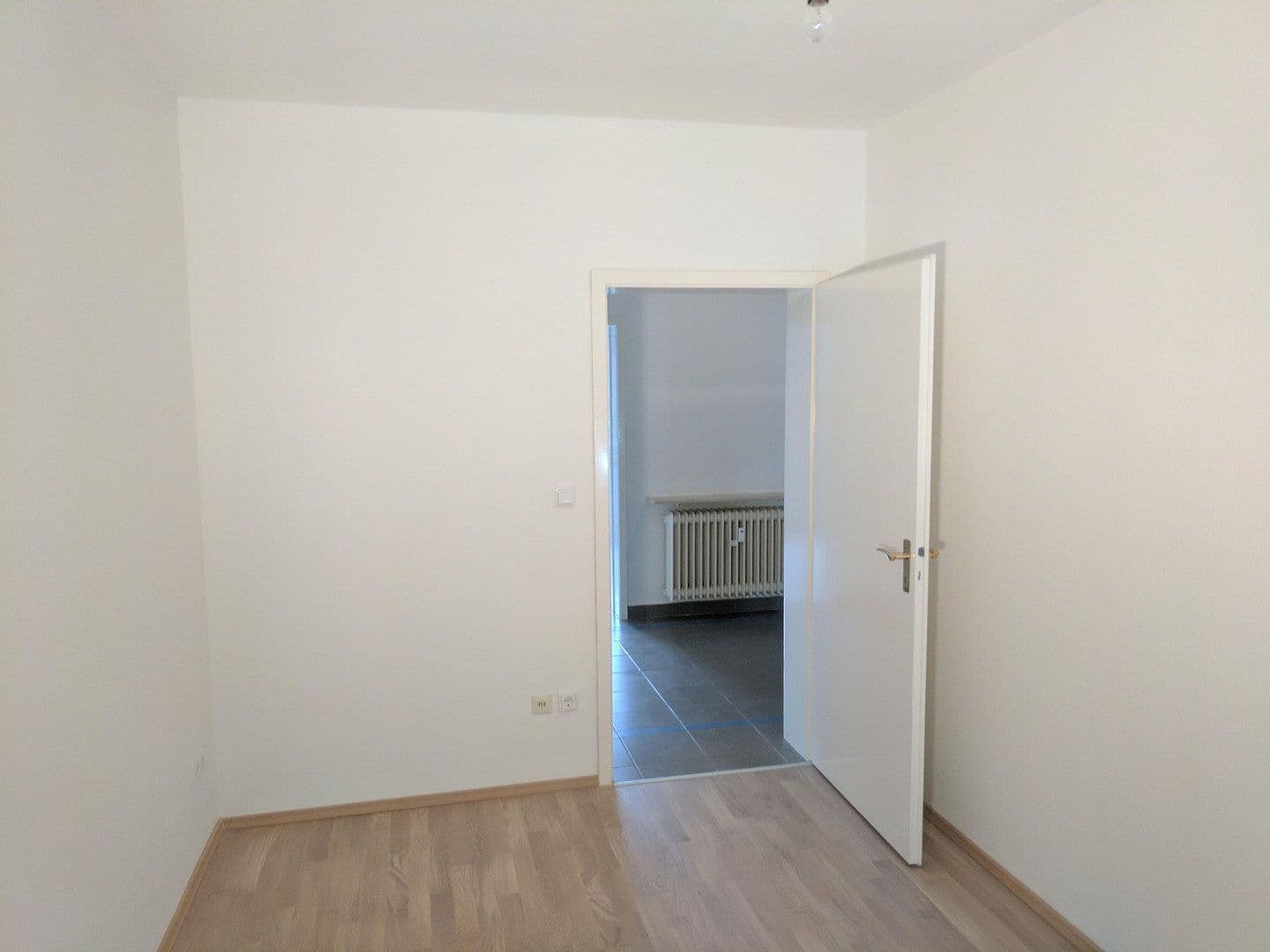 Pronájem bytu 4+1 127 m², Offenbach, Hessen Pronájem bytu 4+1 127 m², Offenbach, Hessen