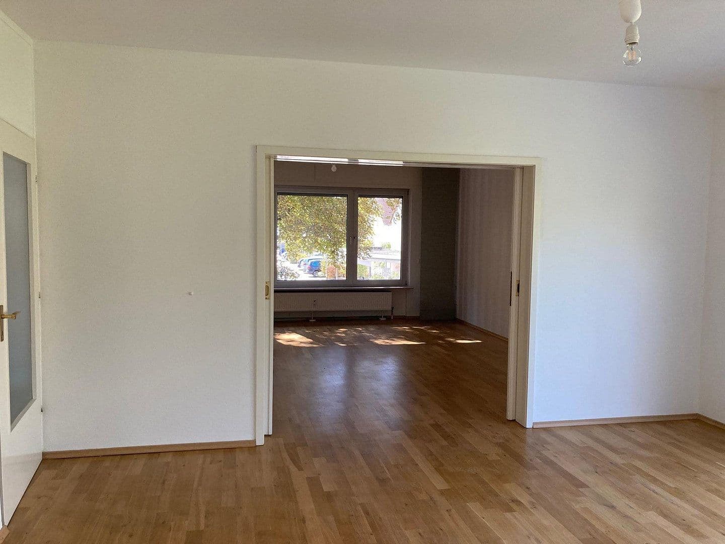 Pronájem bytu 4+1 127 m², Offenbach, Hessen Pronájem bytu 4+1 127 m², Offenbach, Hessen