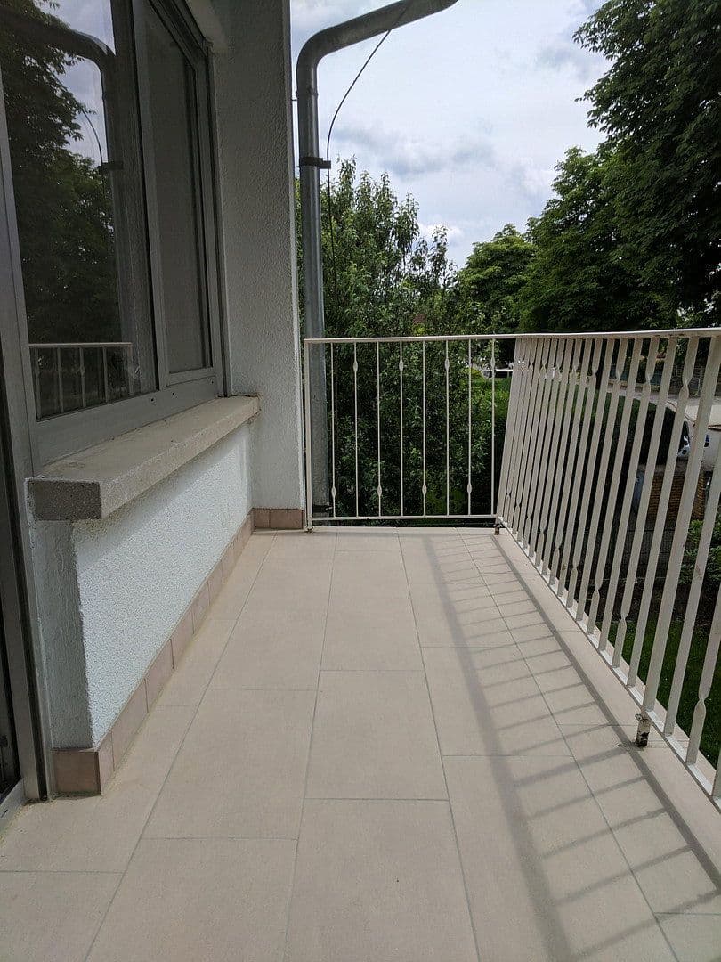 Pronájem bytu 4+1 127 m², Offenbach, Hessen Pronájem bytu 4+1 127 m², Offenbach, Hessen